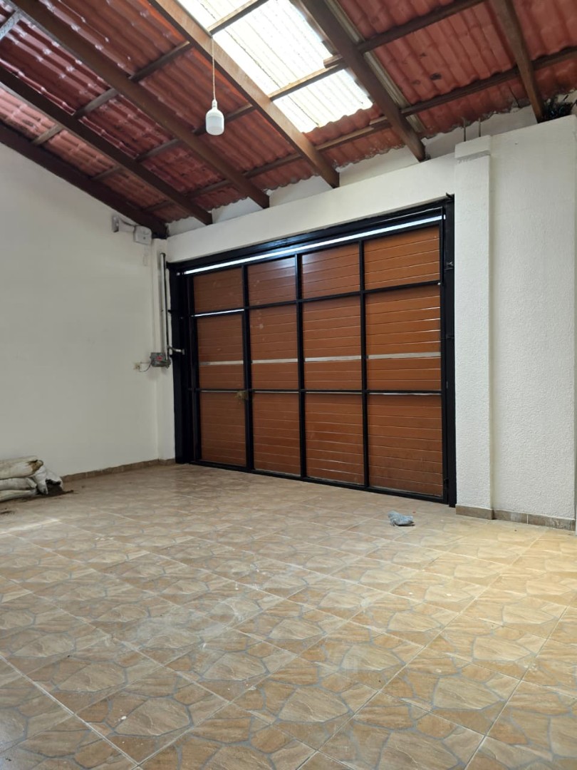 Casa Zona Norte – Av. Alemana, casa amplia en alquiler Foto 12