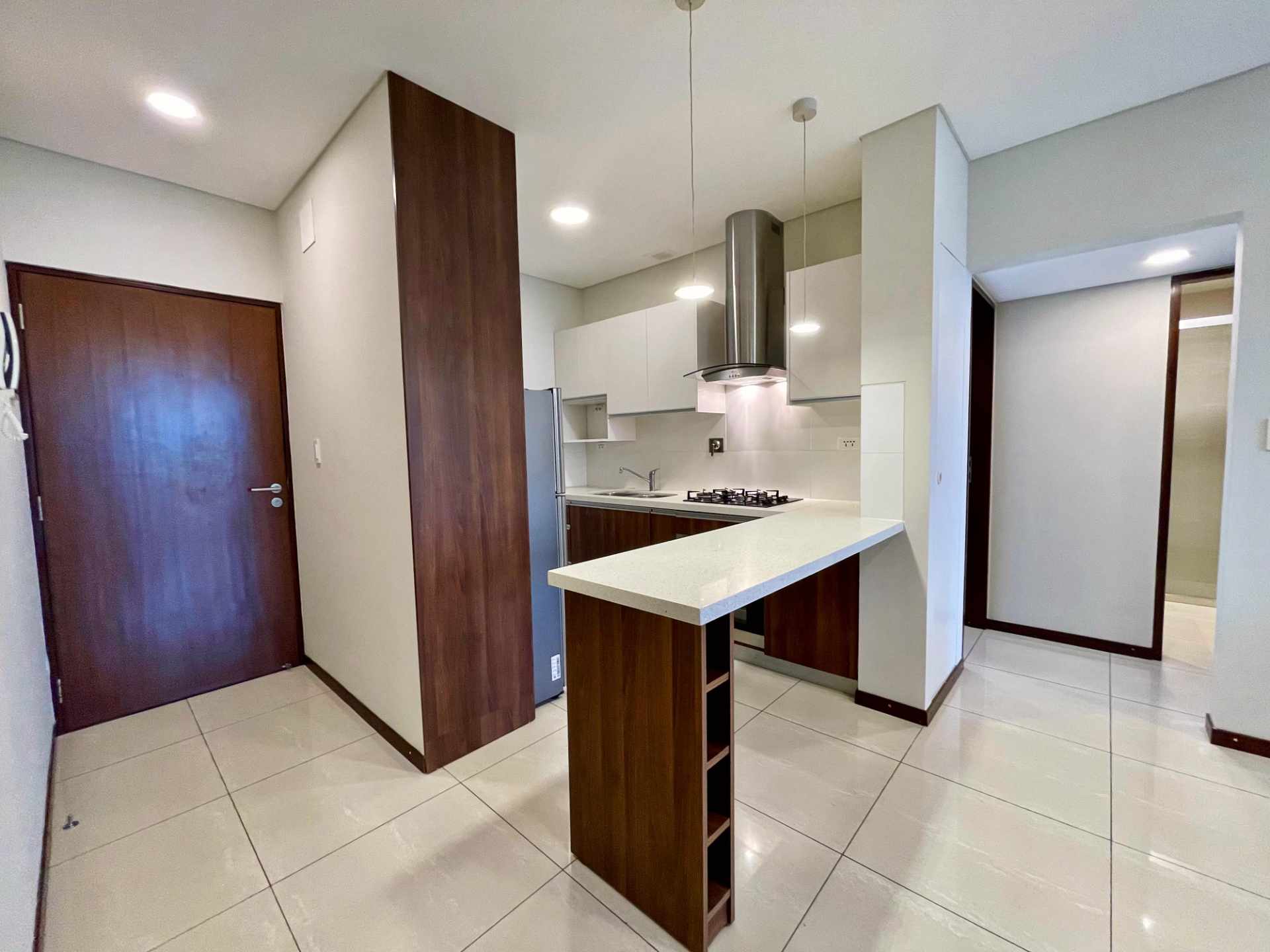 Departamento en AlquilerEN ALQUILER DPTO EQUIPETROL( canal Isuto y 3er anillo)   Foto 5