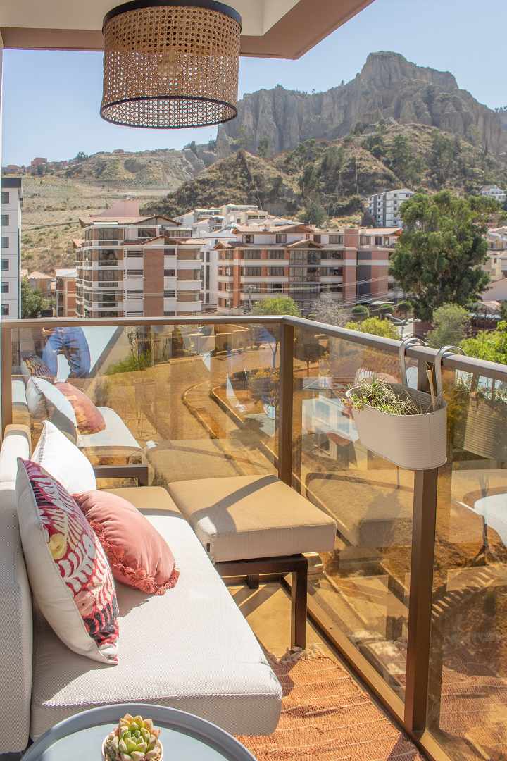 Departamento en Achumani en La Paz 2 dormitorios 3 baños  Foto 10