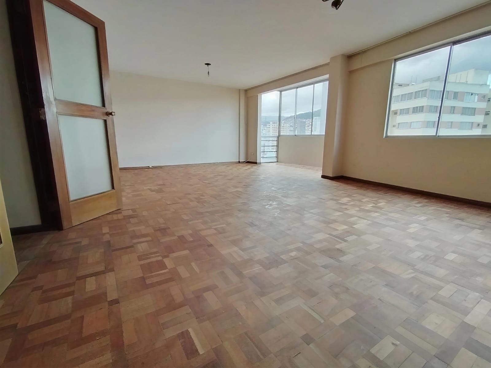 Departamento en VentaAvenida Sanchez Lima No 2054 , edificio Orion Zona de Sopocachi 3 dormitorios 3 baños 1 parqueos Foto 26