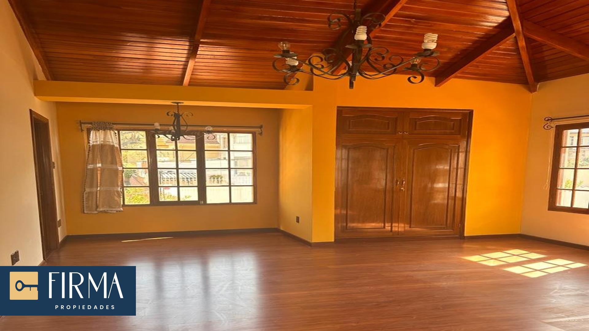 Casa en AlquilerCASA EN ALQUILER, LA BARQUETA ACHUMANI 3 dormitorios 6 baños 2 parqueos Foto 8