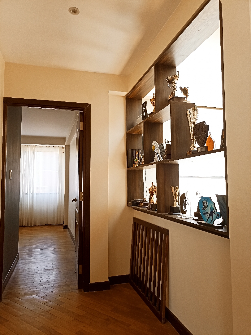 Casa en VentaACHUMANI LOMAS DE ACHUMANI  3 dormitorios 4 baños 2 parqueos Foto 23