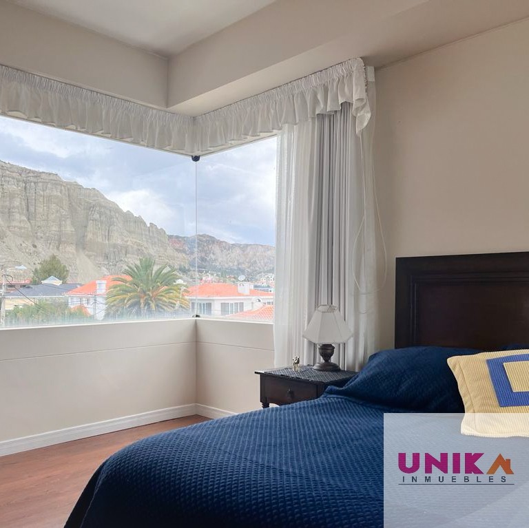 Casa en Venta🏡 HERMOSA CASA AMPLIA Y LLENA DE SOL EN VENTA, EN EL LUGAR MAS CÉNTRICO DE ACHUMANI 4 dormitorios 5 baños 4 parqueos Foto 23