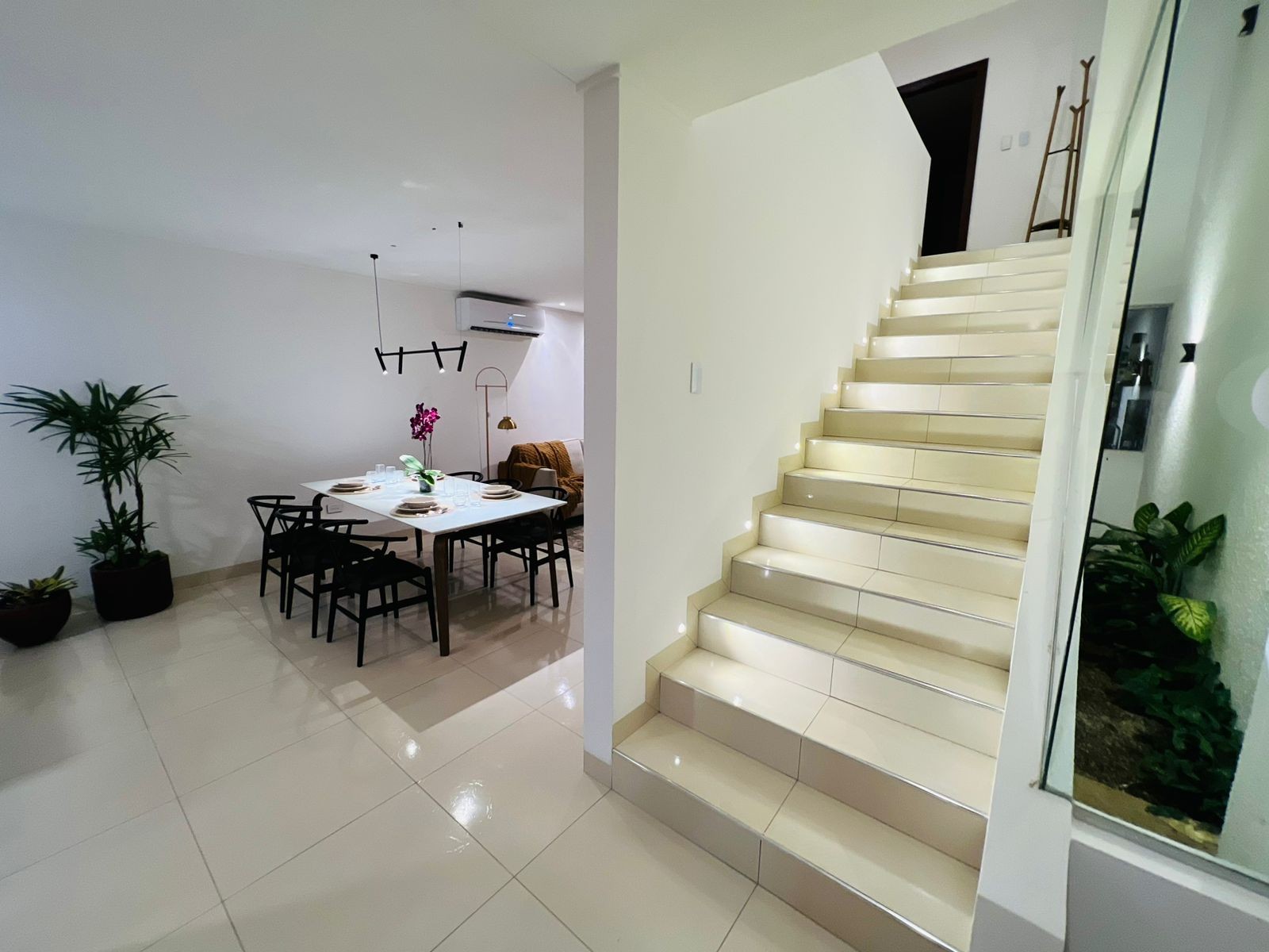 Casa Av Banzer Km9 Ingresando por Av de Cond. Sevillas Foto 9