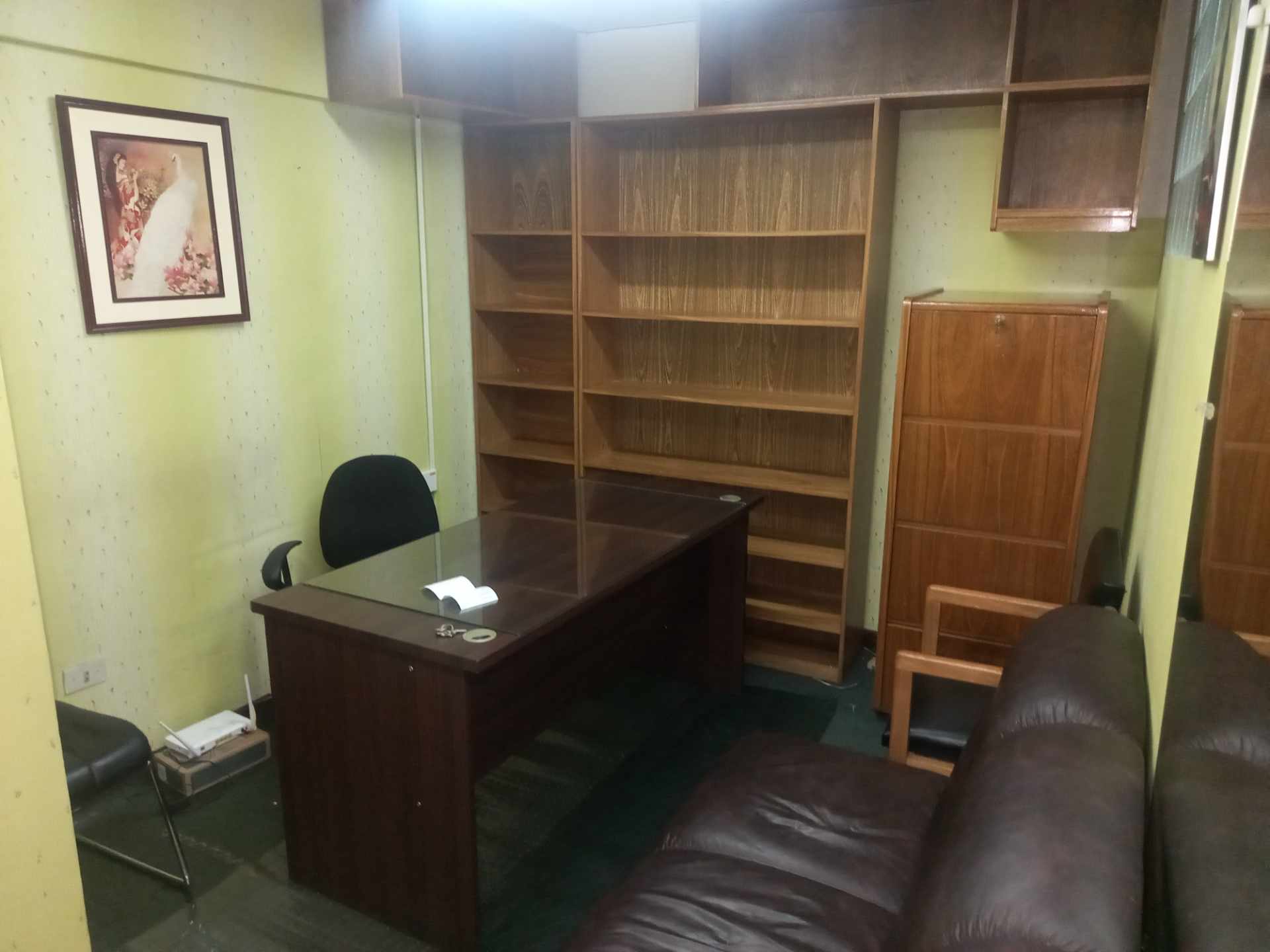 Oficina en AlquilerCalle Colon, Edificio Colon No 330 Of. 1204 2 dormitorios 1 baños  Foto 5