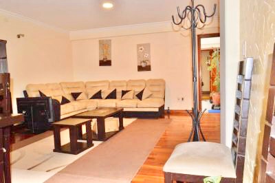 Departamento en Achumani en La Paz 4 dormitorios 4 baños 1 parqueos Foto 3