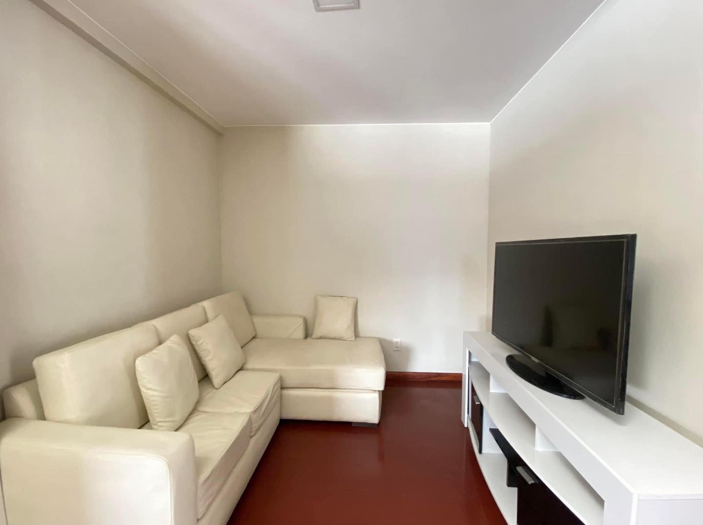 Departamento en Cota Cota en La Paz 3 dormitorios 4 baños 1 parqueos Foto 6