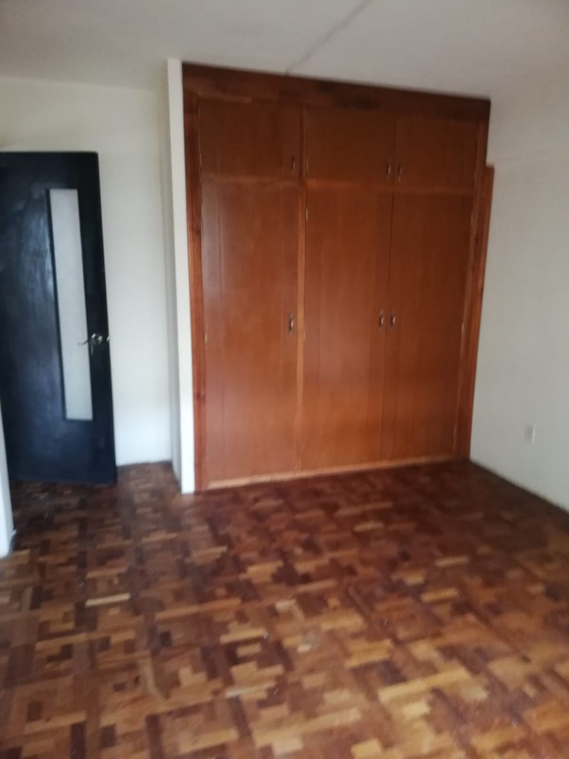Departamento en Alto Obrajes en La Paz 2 dormitorios 2 baños  Foto 3