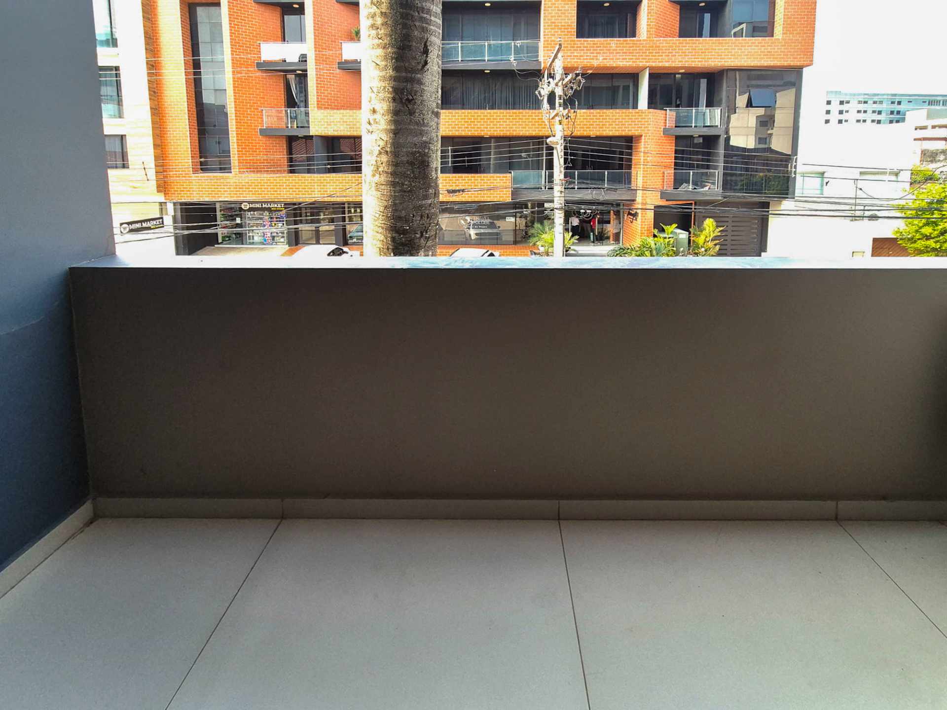 Departamento en Sirari en Santa Cruz de la Sierra 1 dormitorios 1 baños  Foto 8