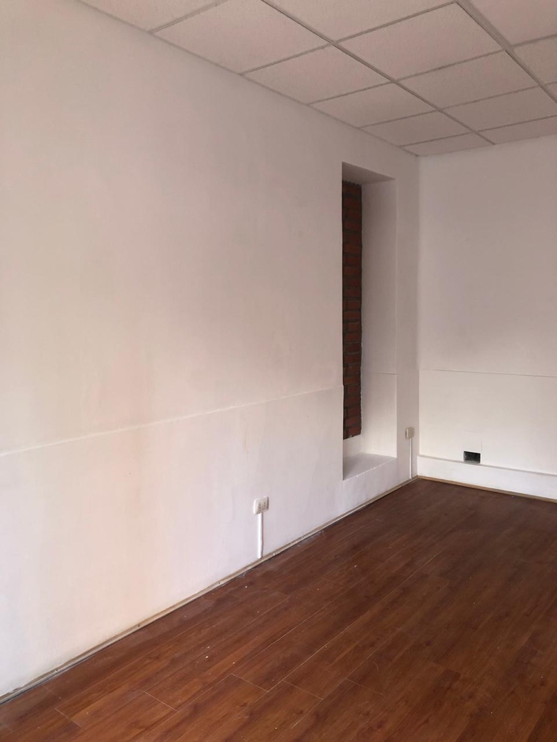 Local comercial en Sopocachi en La Paz  1 baños  Foto 3