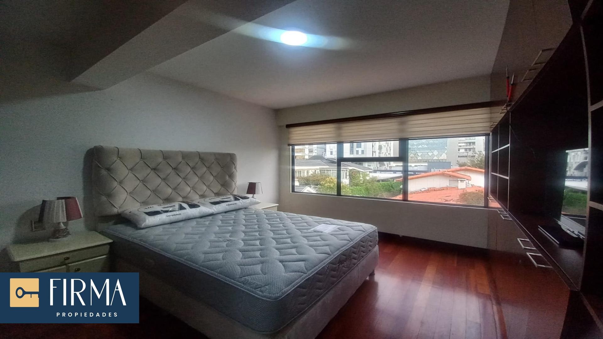 Departamento en Calacoto en La Paz 3 dormitorios 3 baños 1 parqueos Foto 17