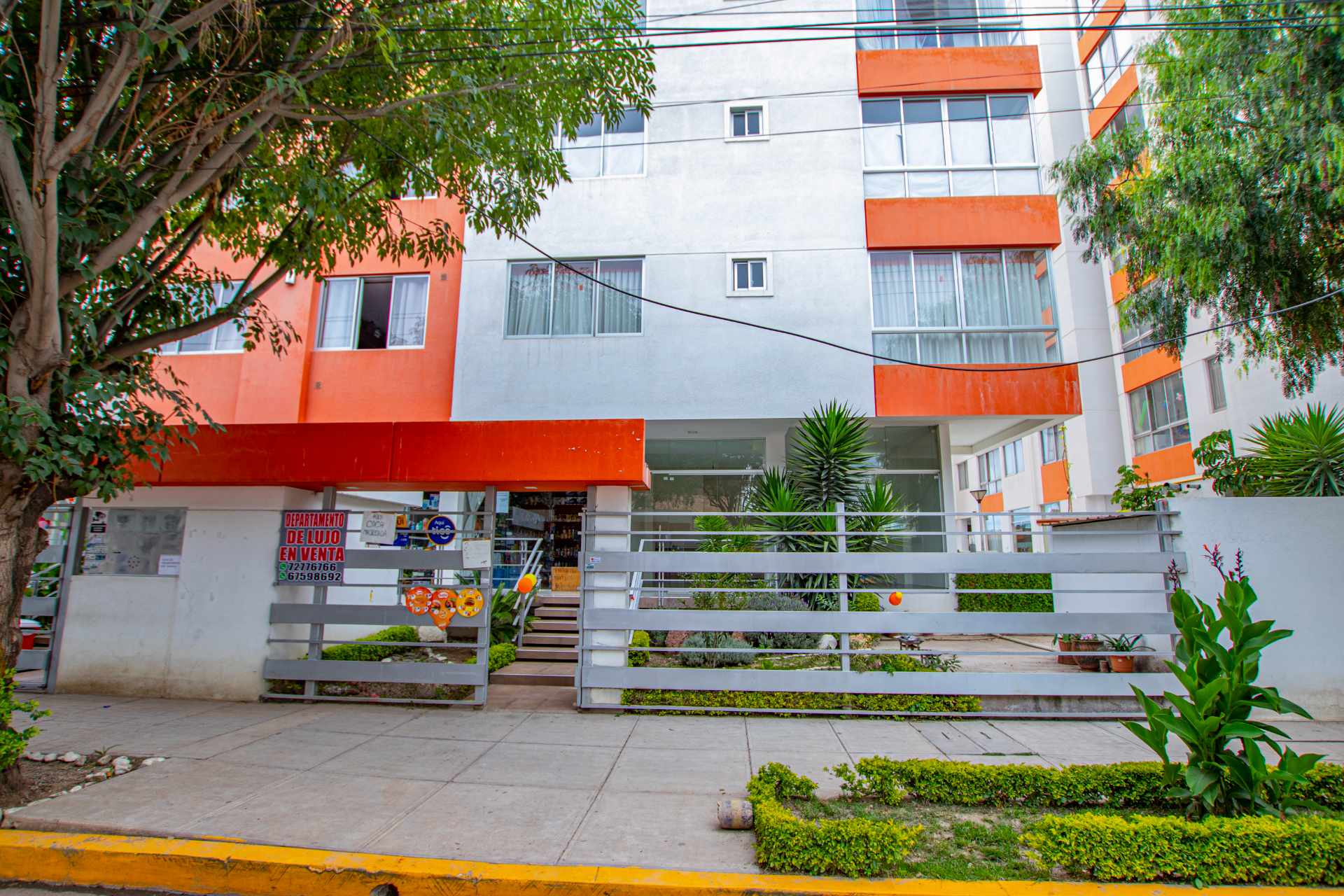 Local comercial en La Chimba en Cochabamba  1 baños  Foto 8