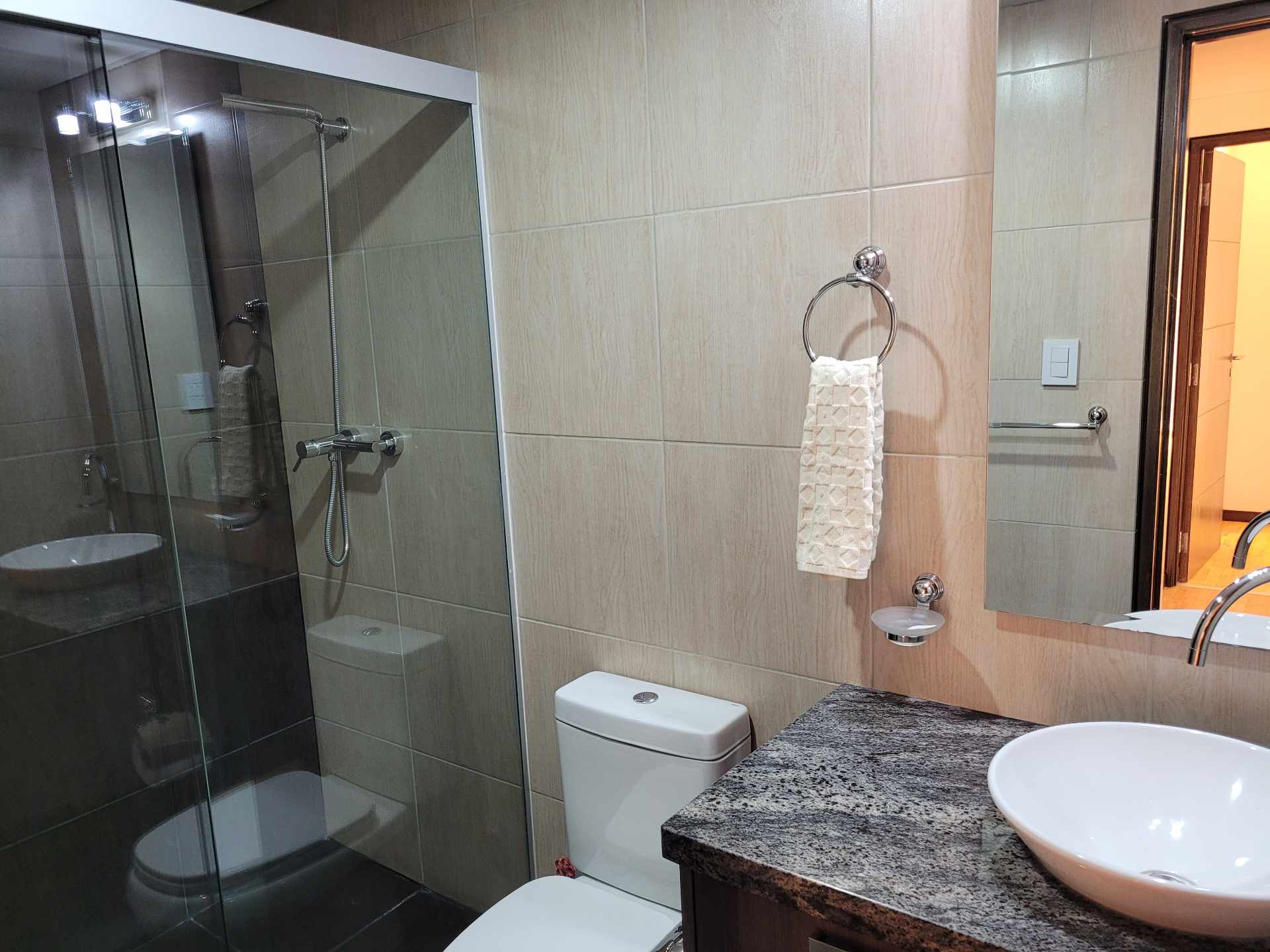 Departamento SOPOCACHI - AV. ARCE - TRATO DIRECTO CON PROPIETARIO Foto 4