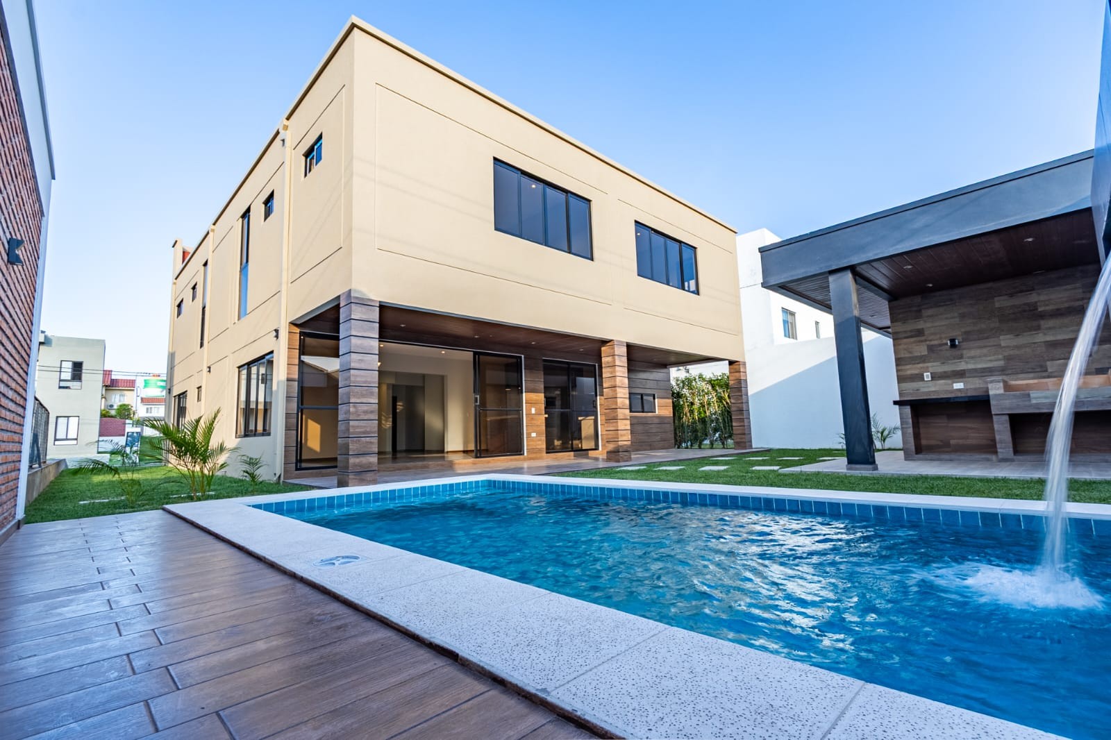 En Venta a $us 480,000 Foto 12