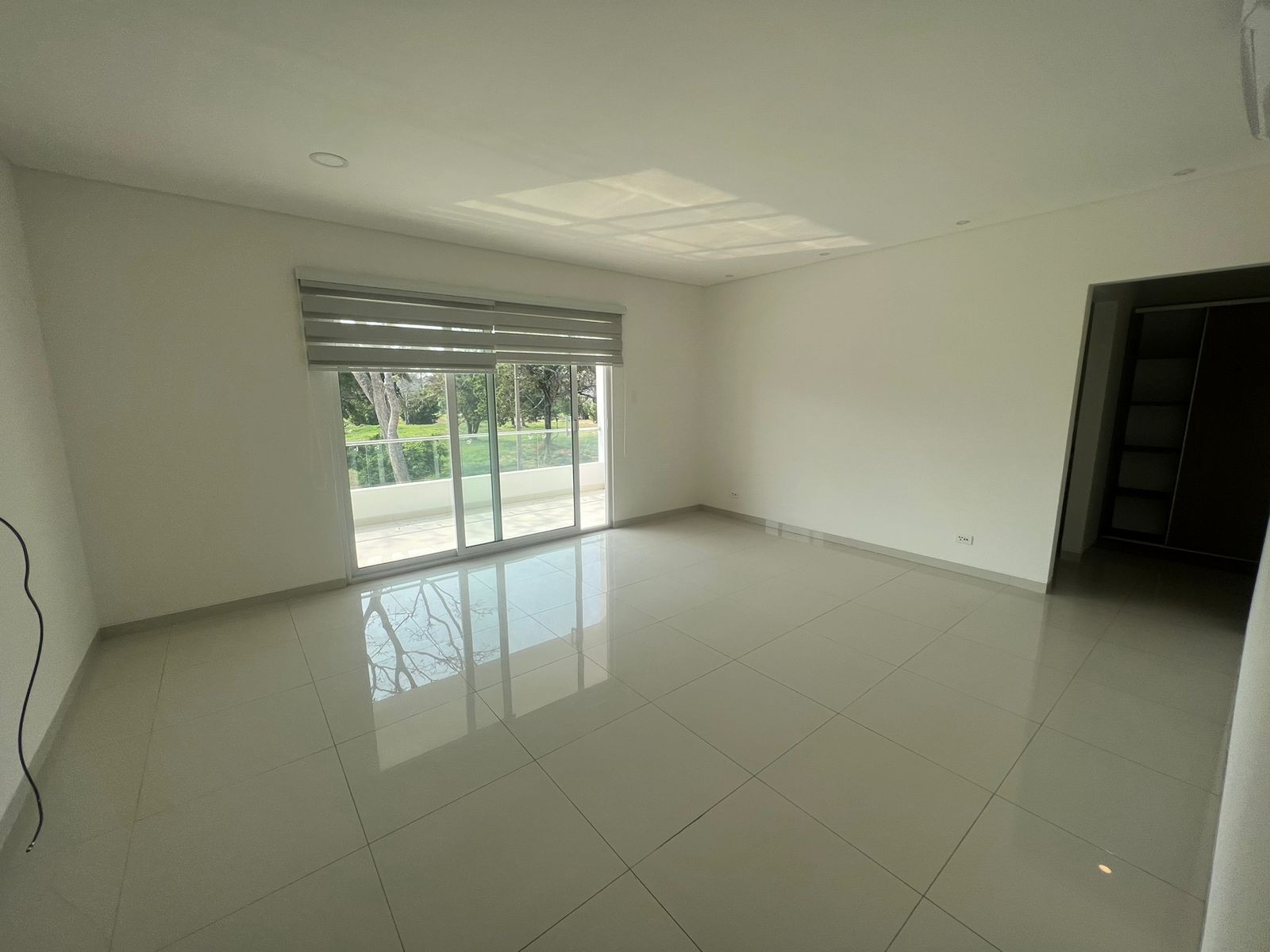 Casa en AlquilerCONDOMINIO URUBO GOLF 5 dormitorios 6 baños 4 parqueos Foto 8