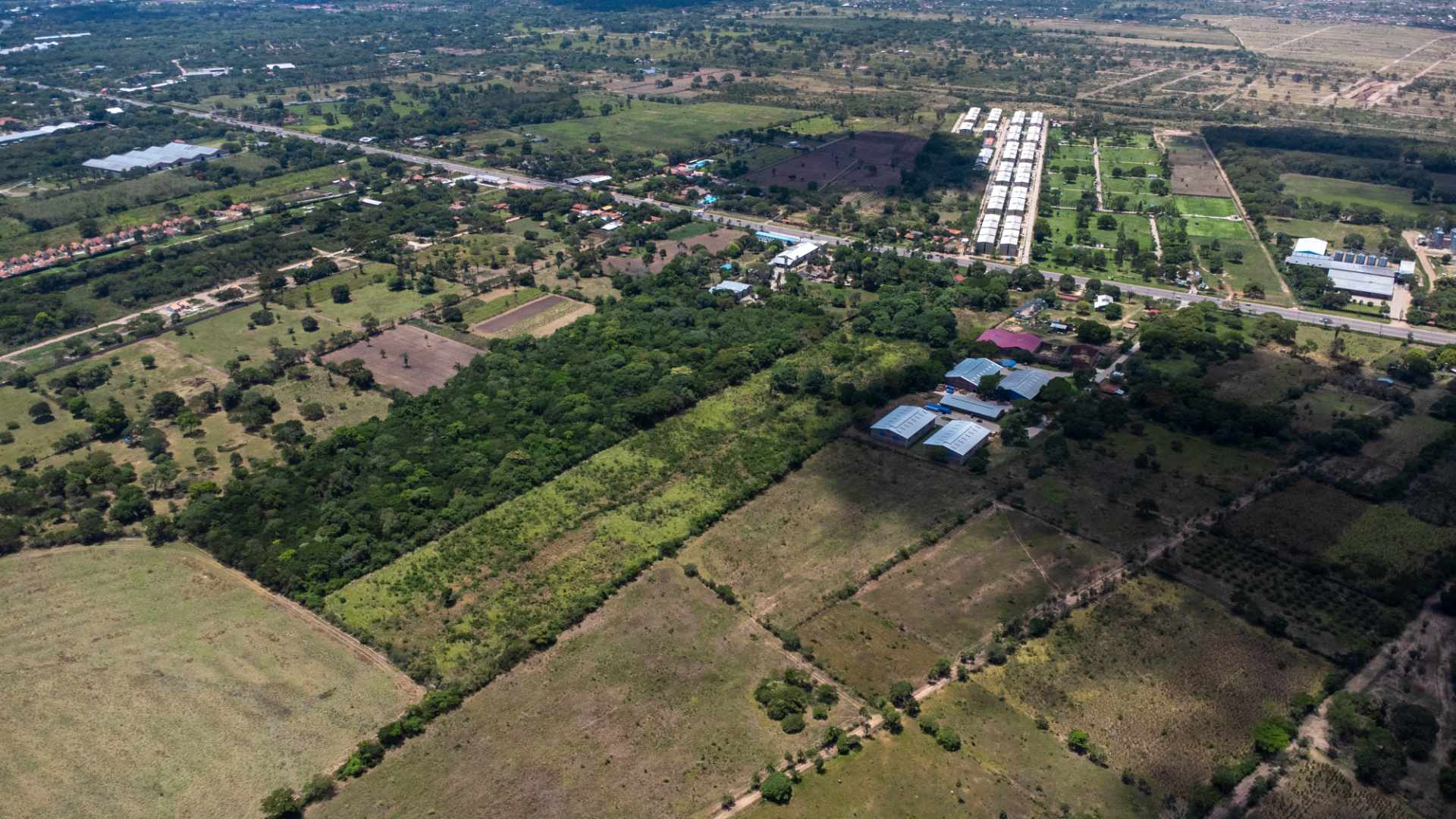 Terreno en VentaSobre la carretera Cotoca Km 12    Foto 11