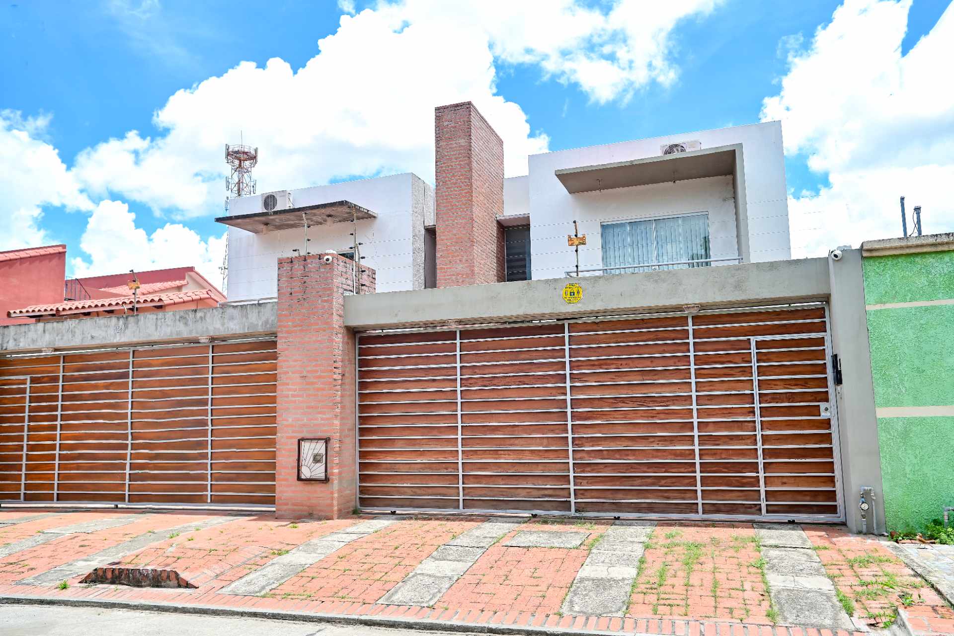 Casa en VentaAv Pirai 4 to anillo  3 dormitorios 4 baños 2 parqueos Foto 8