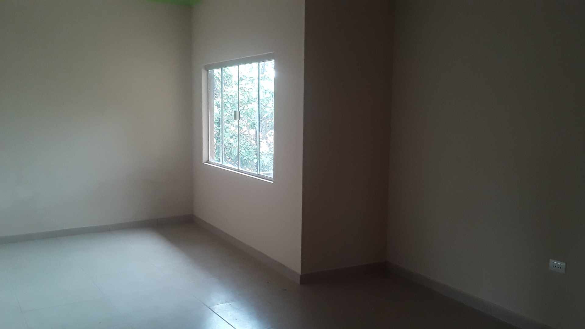Departamento en Entre 6to y 7mo anillo Sur en Santa Cruz de la Sierra 3 dormitorios 2 baños 1 parqueos Foto 4