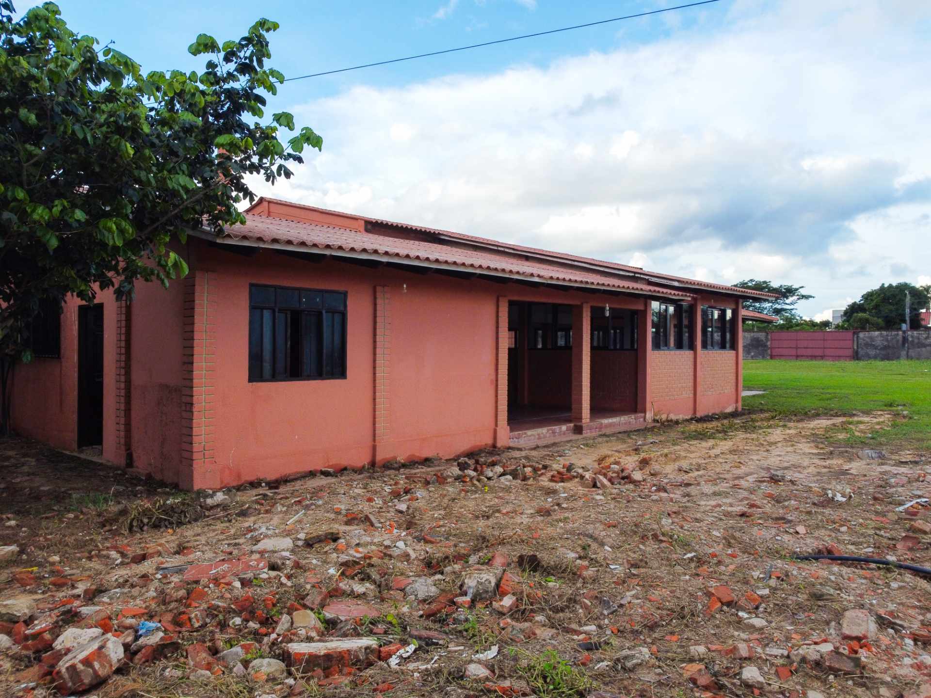 Terreno en Entre 6to y 7mo anillo Sur en Santa Cruz de la Sierra    Foto 3