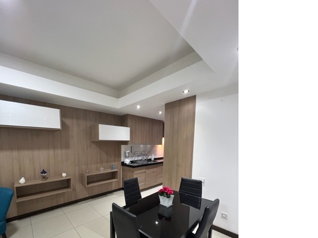 Departamento en AlquilerCondominio Onix, ubicación top y exclusiva en Equipetrol Norte, próximo a Manzana 40, Hotel Camino Real, Supermercados Hipermaxi, Shopping Fidalga, Mall Ventura, bancos, farmacias, cafés y restaurantes. Cerca de todo a pie. 1 dormitorios 1 baños 1 parqueos Foto 7