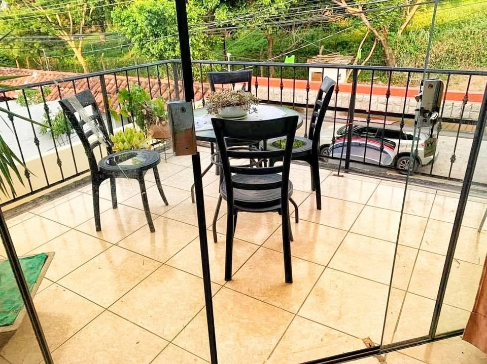 Casa en VentaZONA NORTE ZOO 3ER ANILLO ENTRE RADIAL 26 Y 27  Foto 2