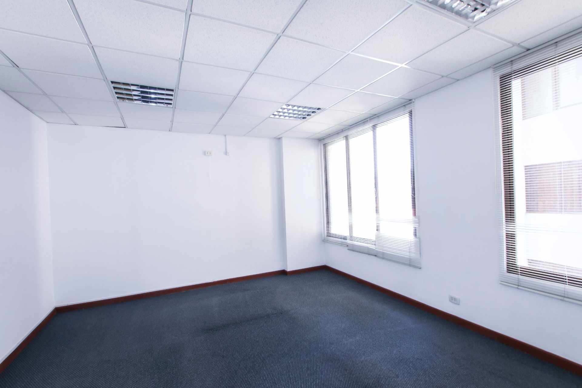 Oficina  Edificio Torre Norte, Av. América entre Villarroel - Norte Foto 7