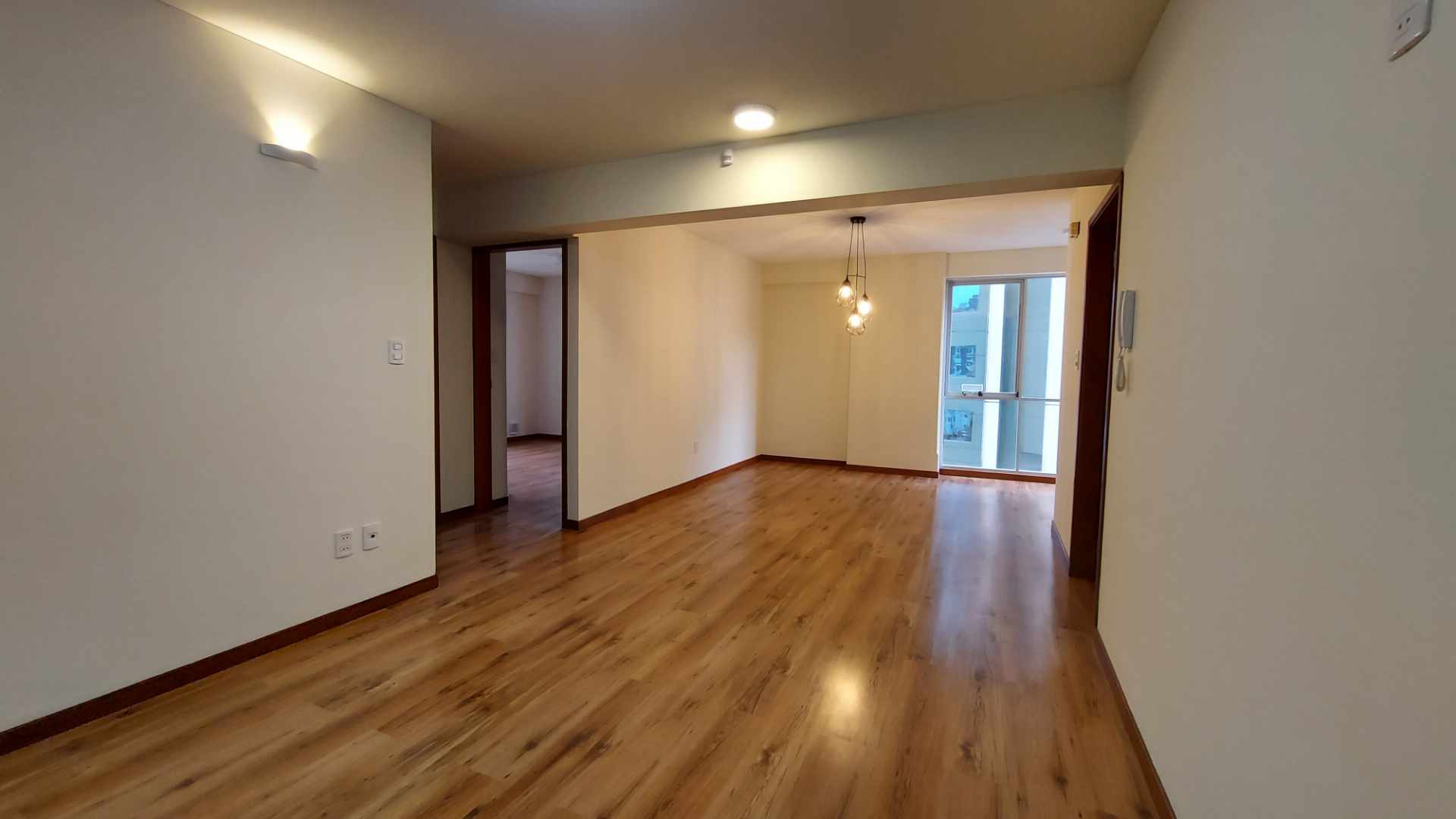 Departamento Av. 6 de Agosto, cerca a la Embajada Americana y Teleférico Celeste Foto 1