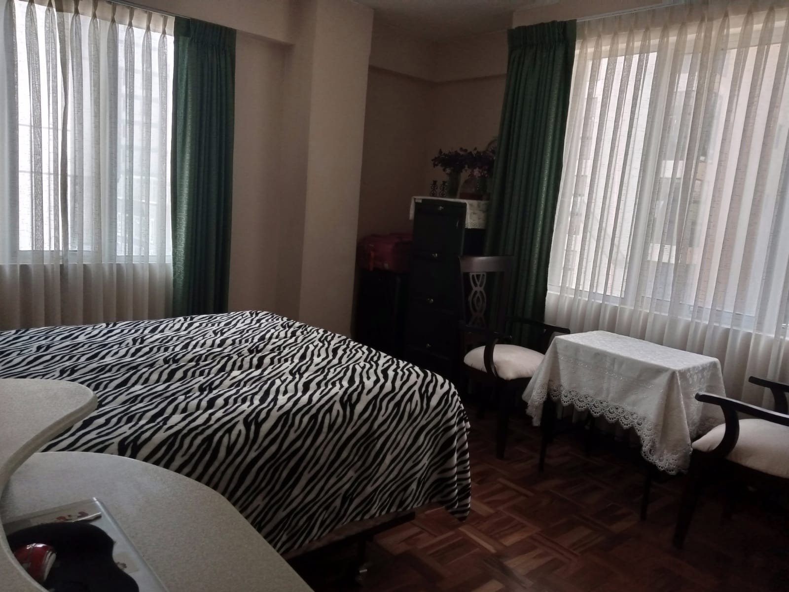 Departamento en VentaSopocachi, Calle Pedro Salazar 3 dormitorios 4 baños 1 parqueos Foto 9