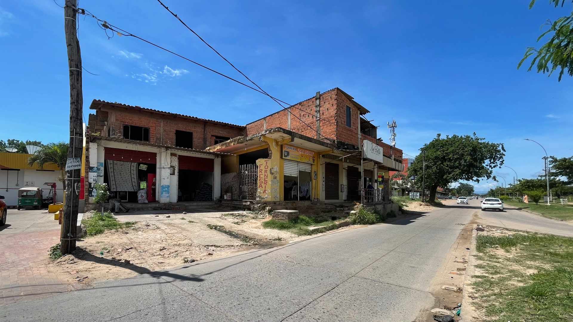 Terreno Terreno en venta Av. El Trillo 6to Anillo Foto 8