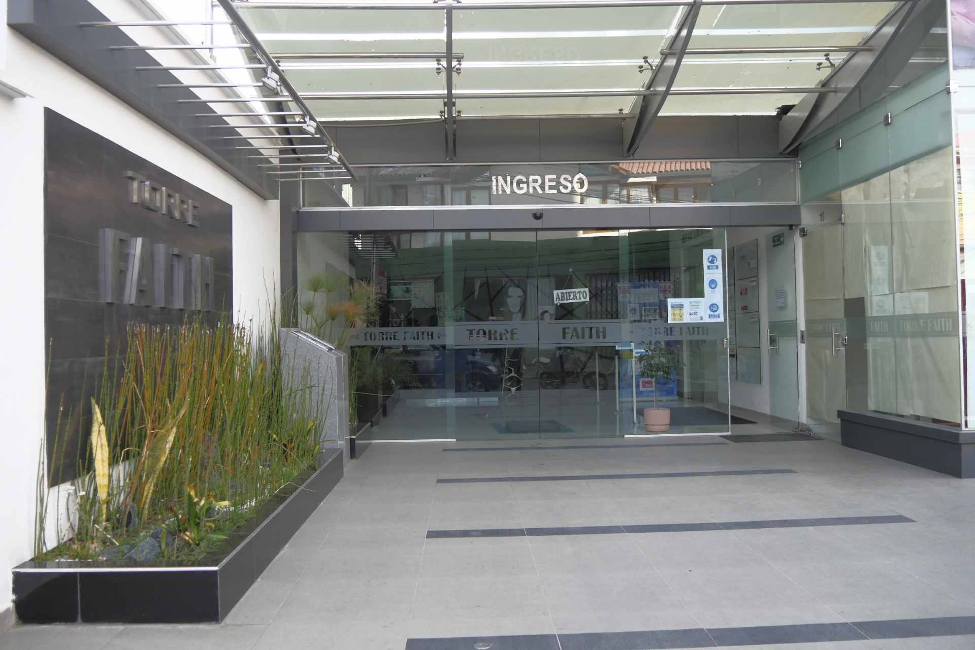 Departamento en AlquilerEdificio 