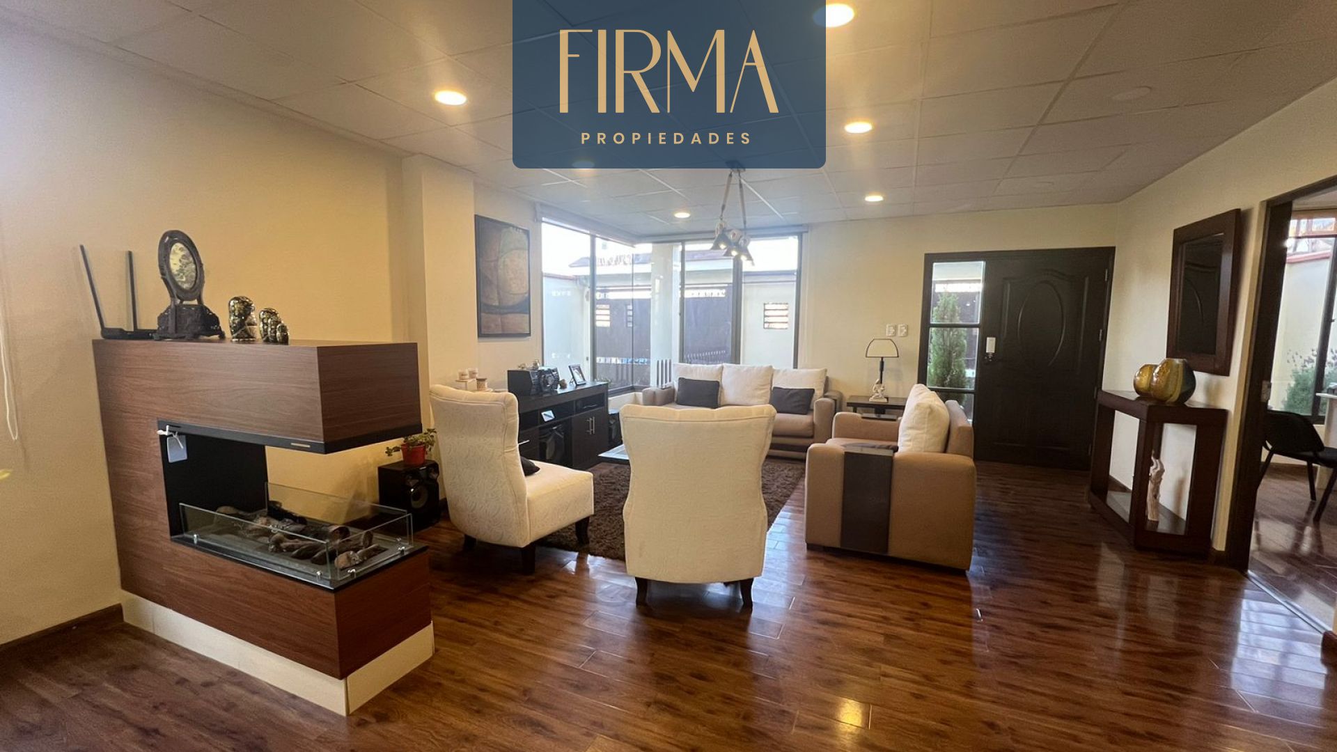 Casa en VentaCOMPRA ESTA CASA EN MALLASILLA 4 dormitorios 6 baños 2 parqueos Foto 1