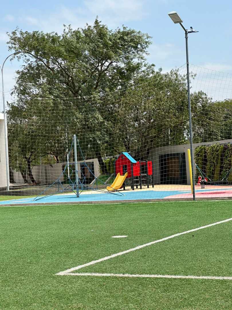 Casa en Entre 8vo y 9no anillo Norte en Santa Cruz de la Sierra 2 dormitorios 4 baños 2 parqueos Foto 9