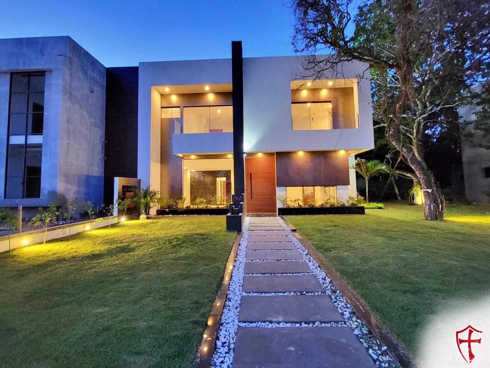 Casa en Urubó en Santa Cruz de la Sierra 5 dormitorios 6 baños 4 parqueos Foto 21