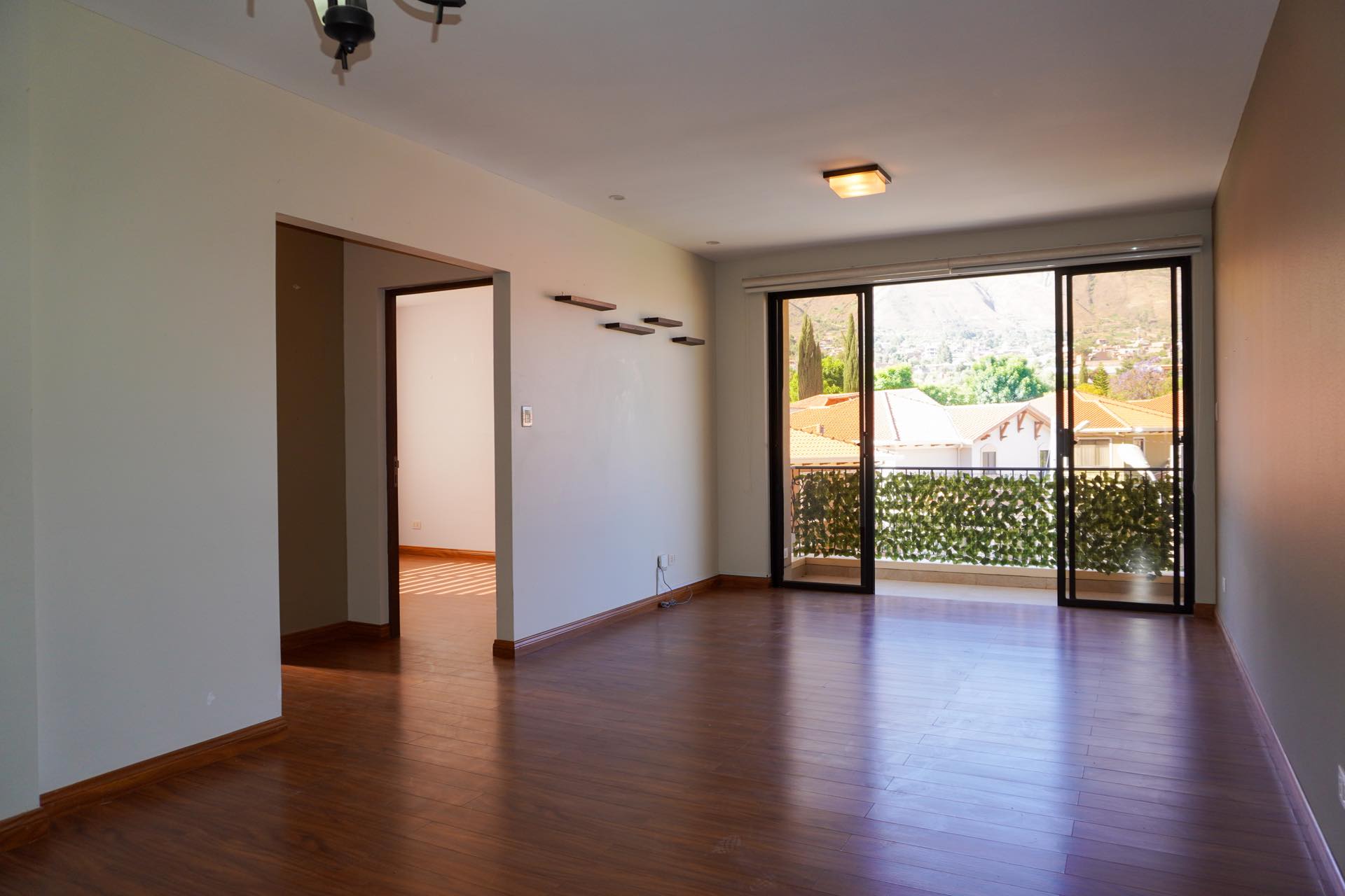 Departamento en Tiquipaya en Cochabamba 2 dormitorios 1 baños 1 parqueos Foto 3