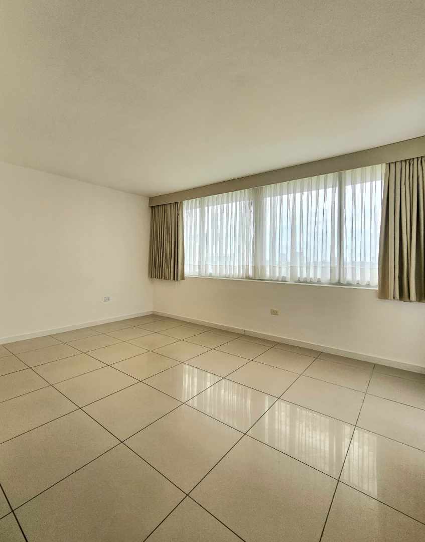 Departamento Av Pirai entre 4 y 5to anillo DEPARTAMENTO EN ALQUILER – COND VISTA VERDE Foto 11