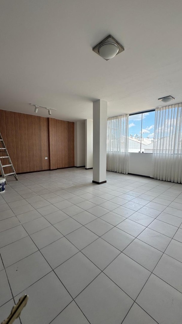 En Alquiler a $us 700 Foto 9