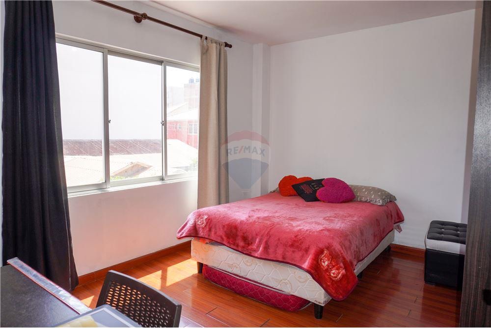 Casa en La Chimba en Cochabamba 3 dormitorios 2 baños 2 parqueos Foto 11