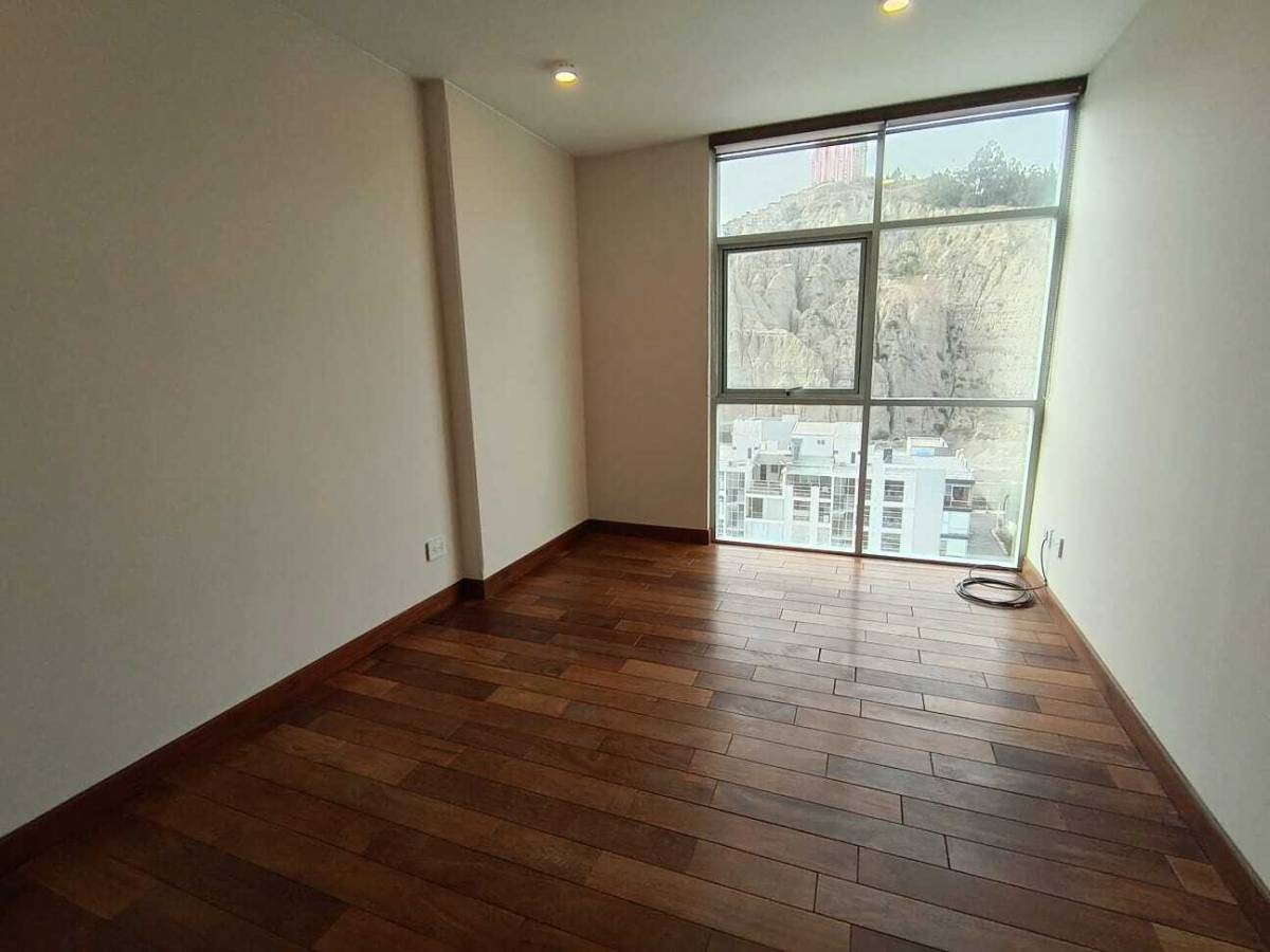 En Alquiler a Bs 3,500 Foto 7