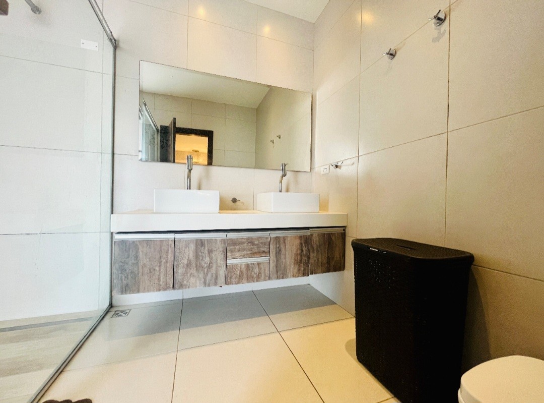 Casa en VentaCOND. VILLA FATIMA, AV. CANAL PEDRO VELEZ ENTRE 4TO Y 5TO ANILLO 4 dormitorios 3 baños 2 parqueos Foto 13