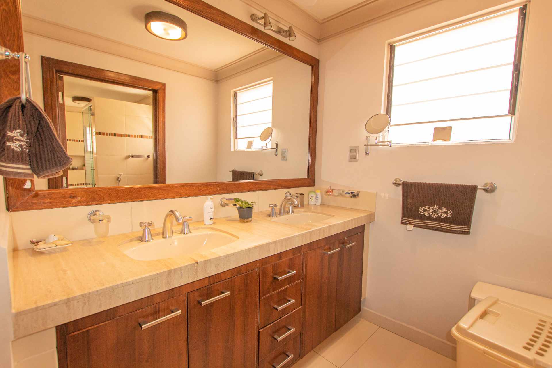 Casa en Aranjuez en Cochabamba 5 dormitorios 8 baños 6 parqueos Foto 10