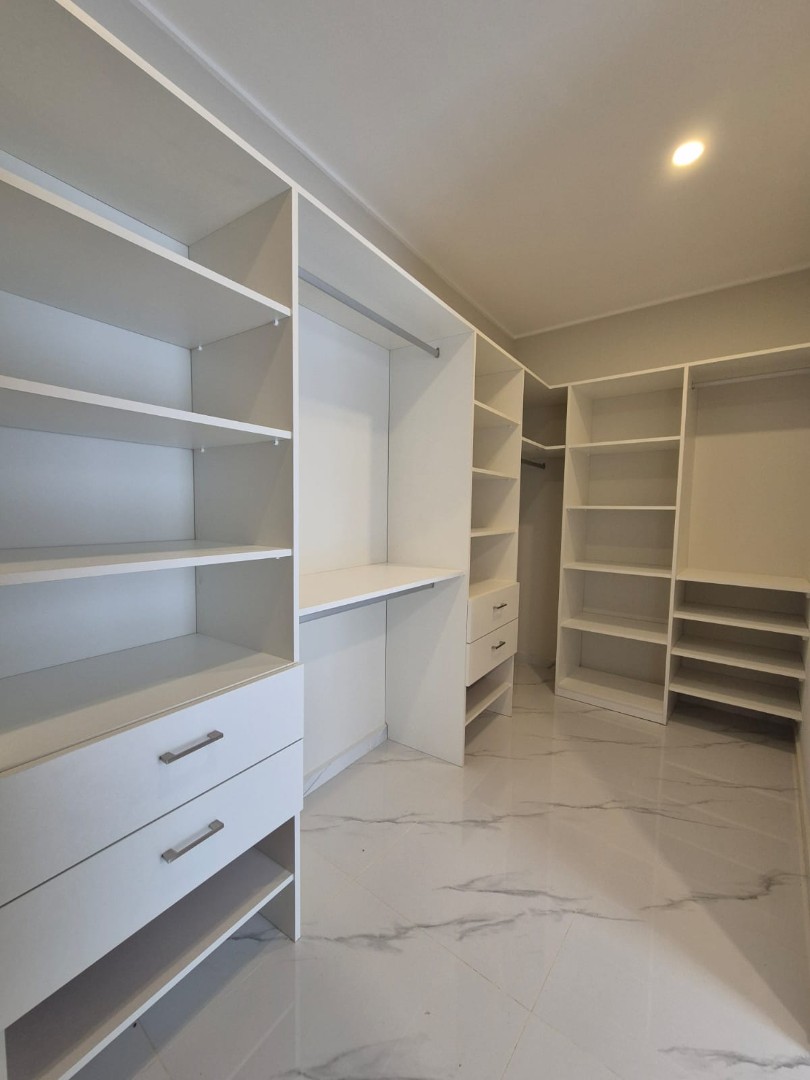 Casa en VentaCASA EN VENTA A ESTRENAR DENTRO DE CONDOMINIO - URUBO 4 dormitorios 4 baños 3 parqueos Foto 8