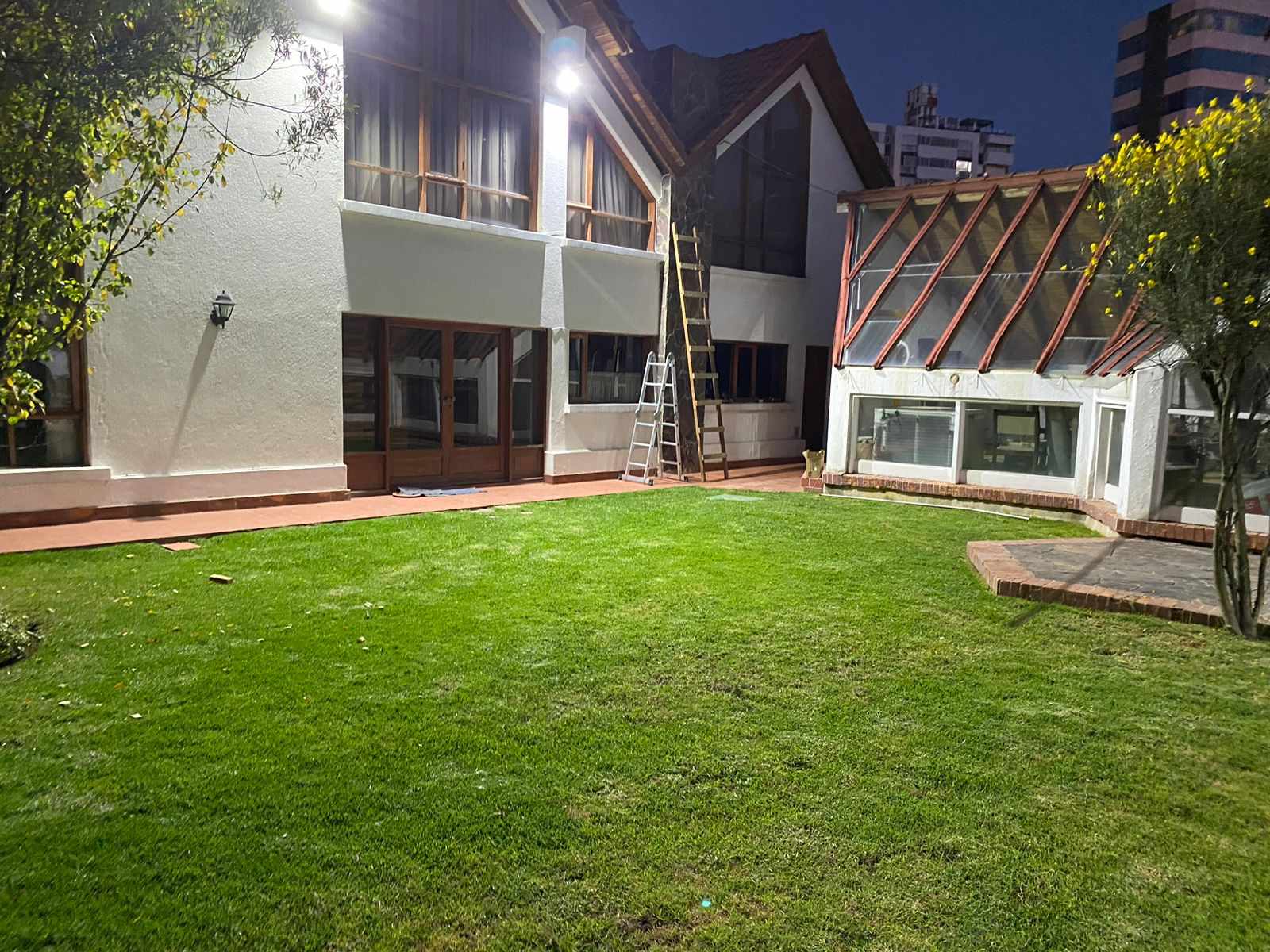 Casa en Irpavi en La Paz 6 dormitorios 5 baños 6 parqueos Foto 5