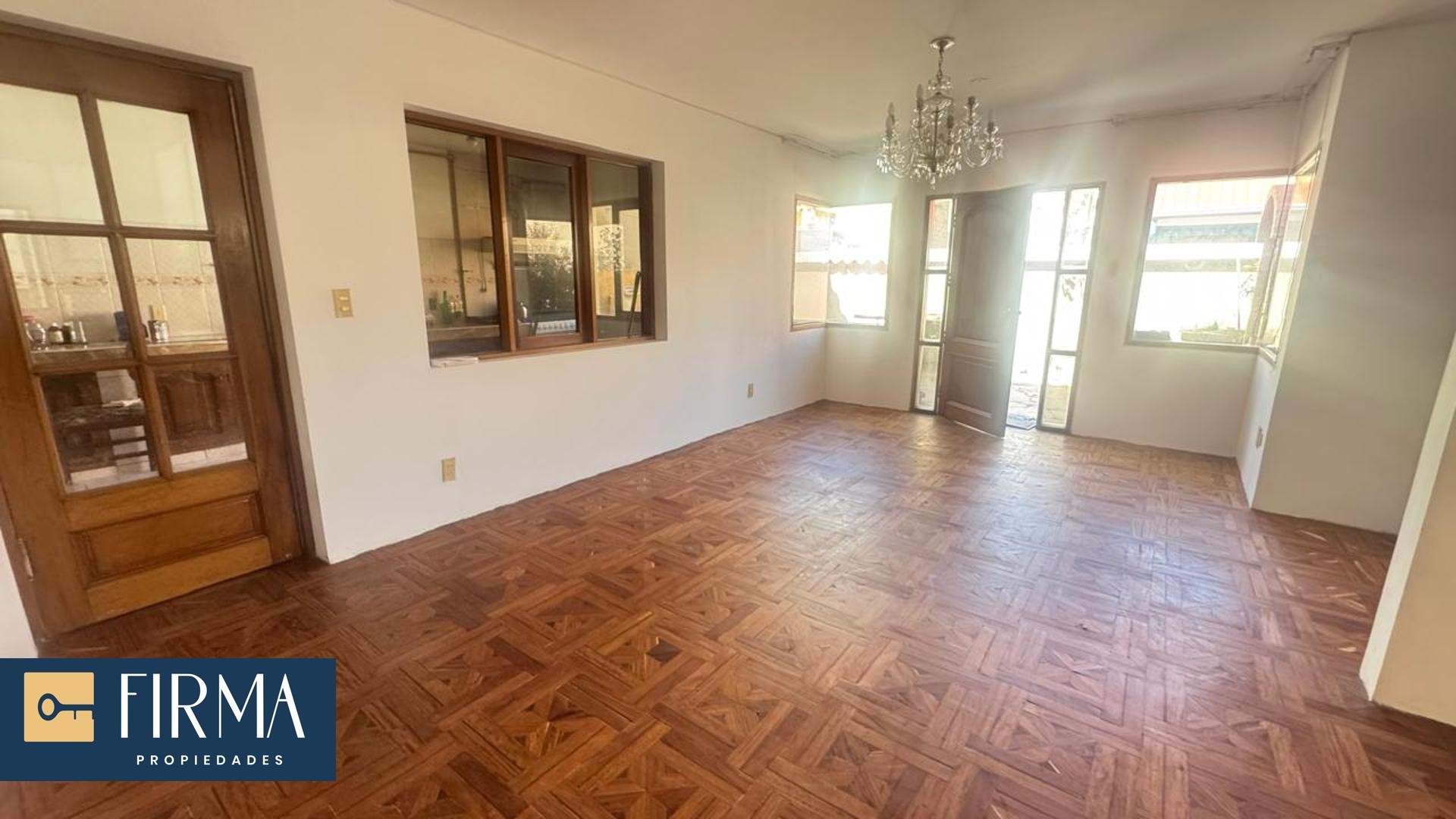 Casa en Achumani en La Paz 6 dormitorios 4 baños 2 parqueos Foto 5