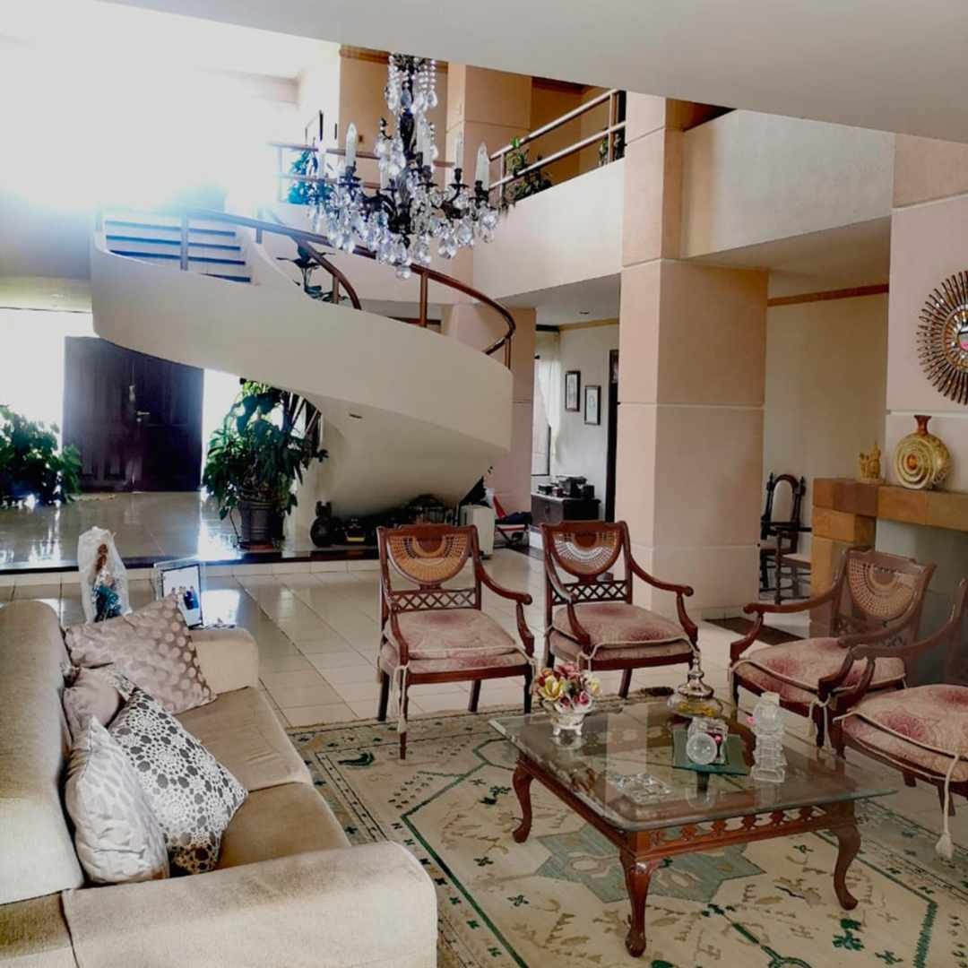 En Alquiler a $us 2,500 Foto 11