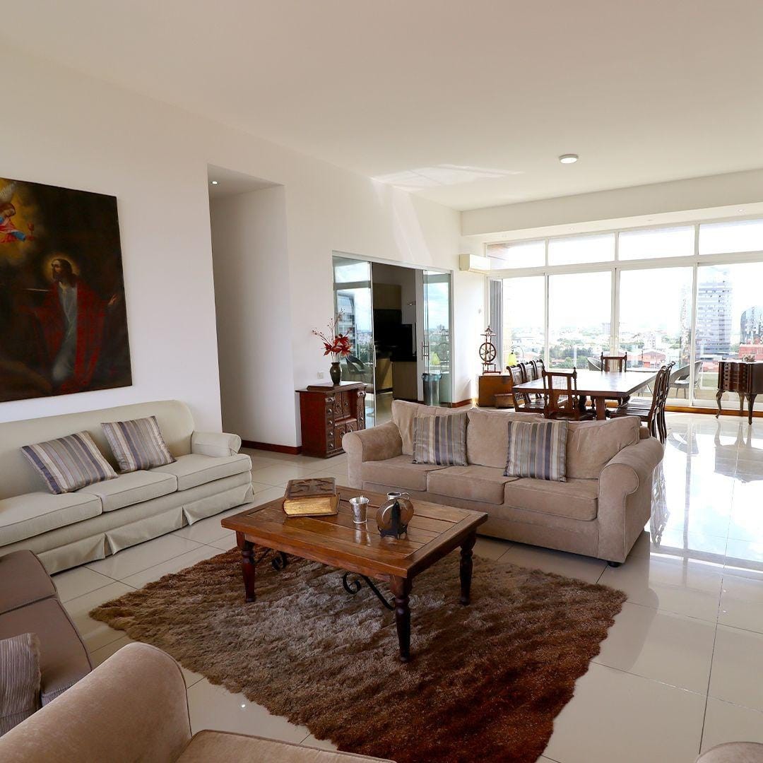 Departamento en VentaAvenida Beni, esquina Los Cusis Foto 17