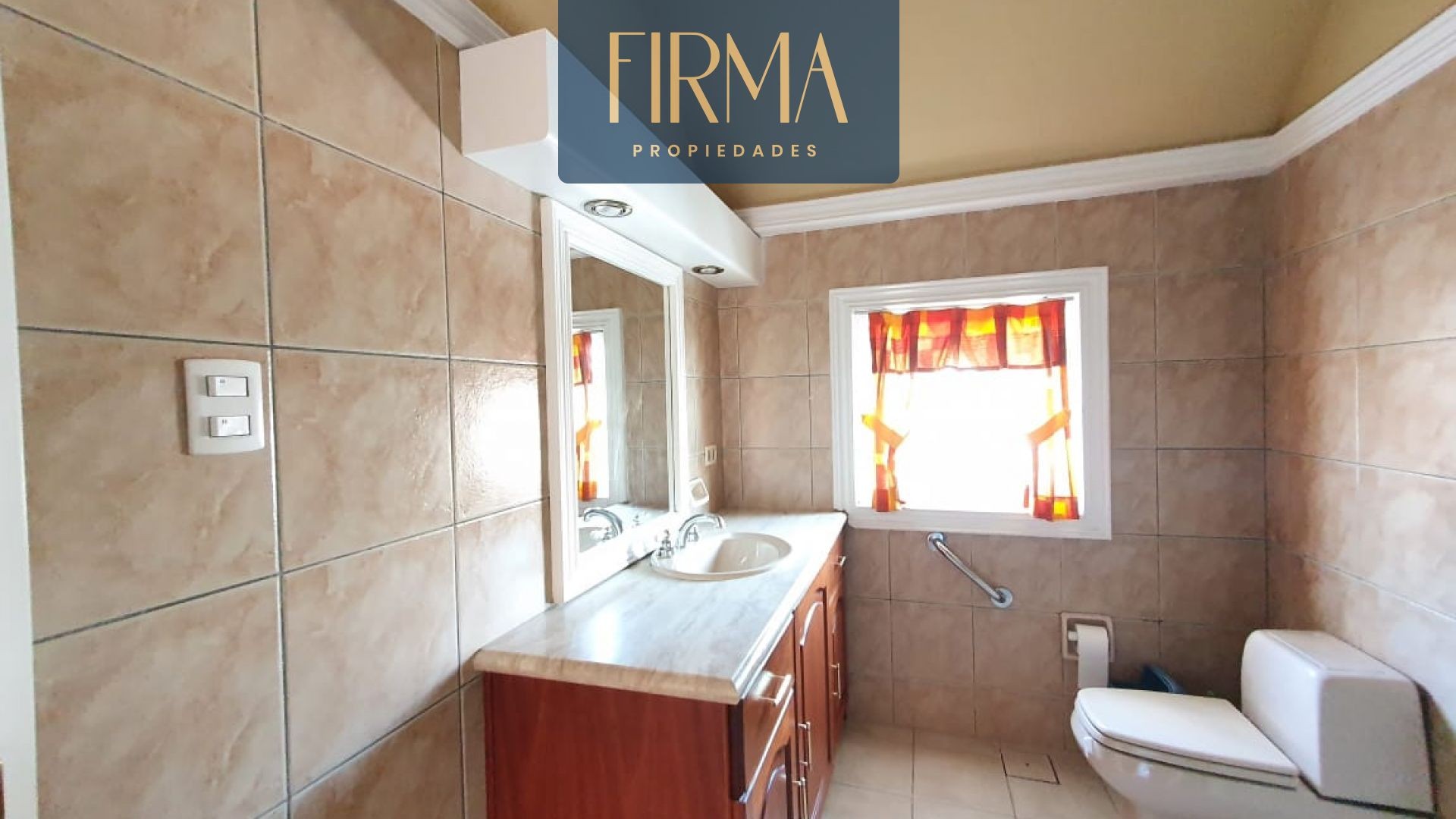 Casa en VentaACHUMANI JARDINES DEL SUR Foto 6