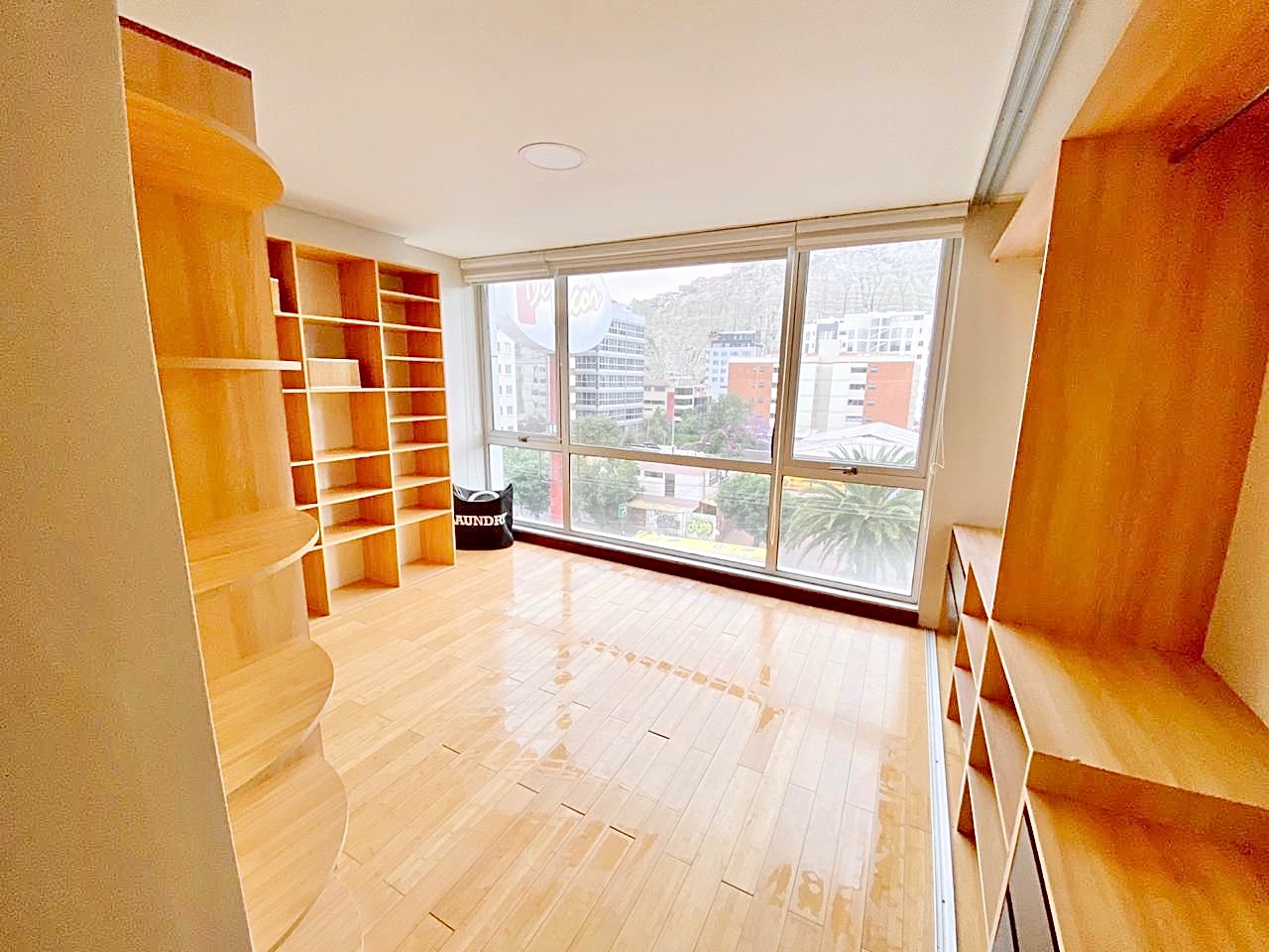 En Alquiler a $us 850 Foto 5