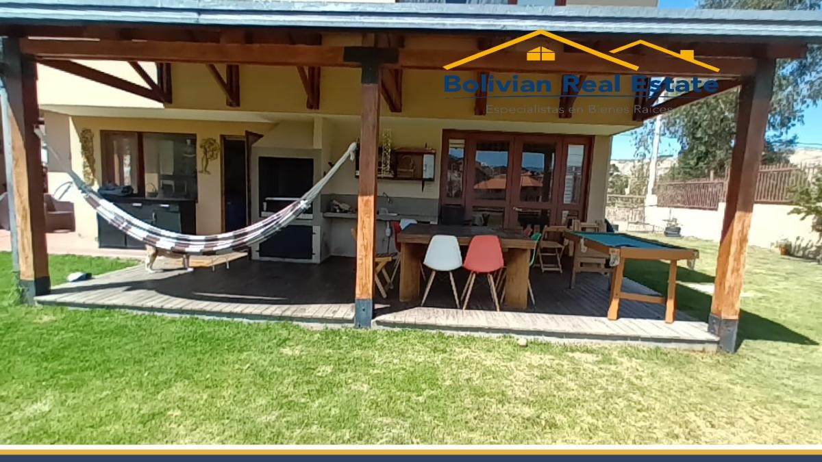 Casa en Mallasilla en La Paz 3 dormitorios 3 baños 2 parqueos Foto 7