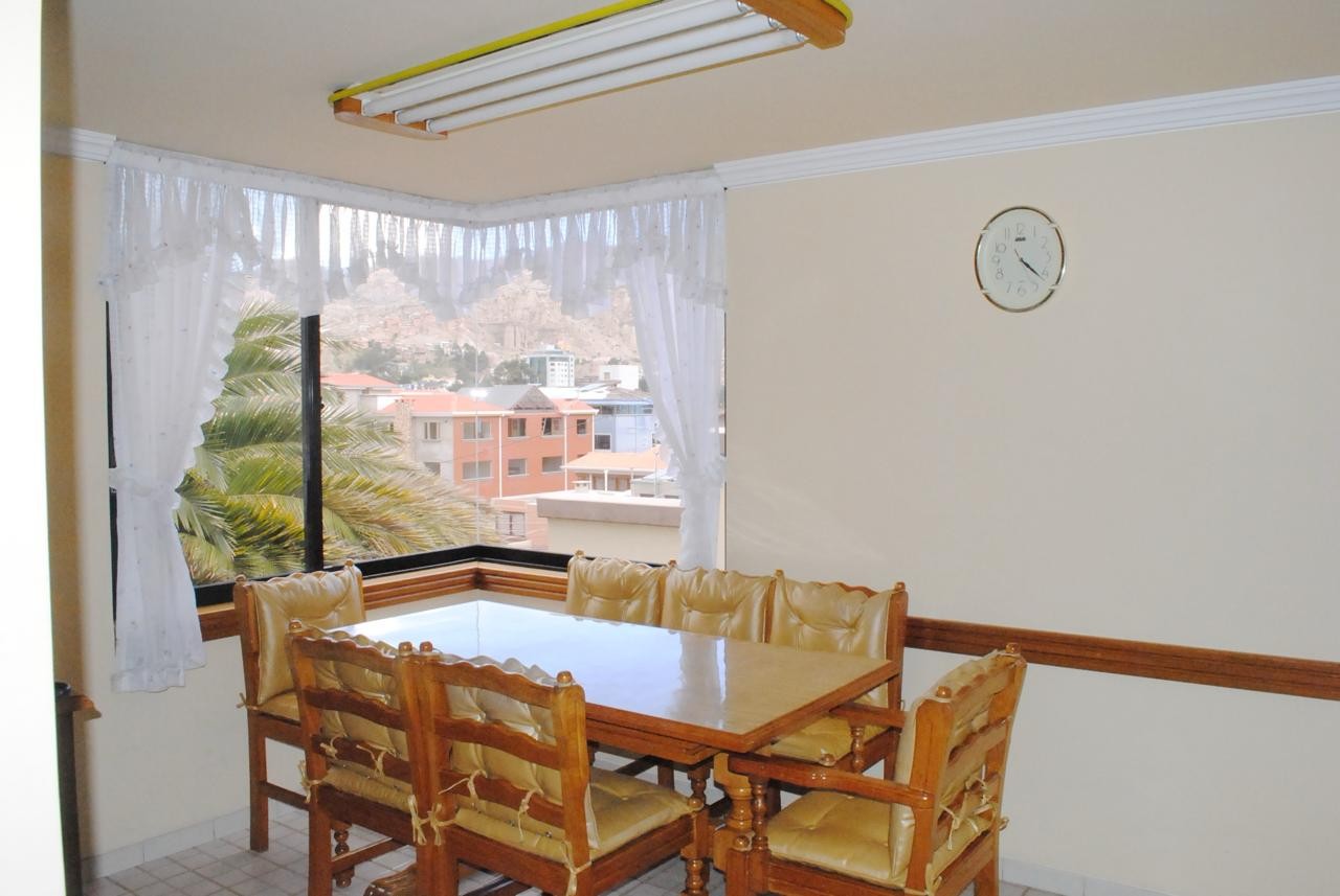 Casa en Seguencoma en La Paz 5 dormitorios 8 baños 2 parqueos Foto 18