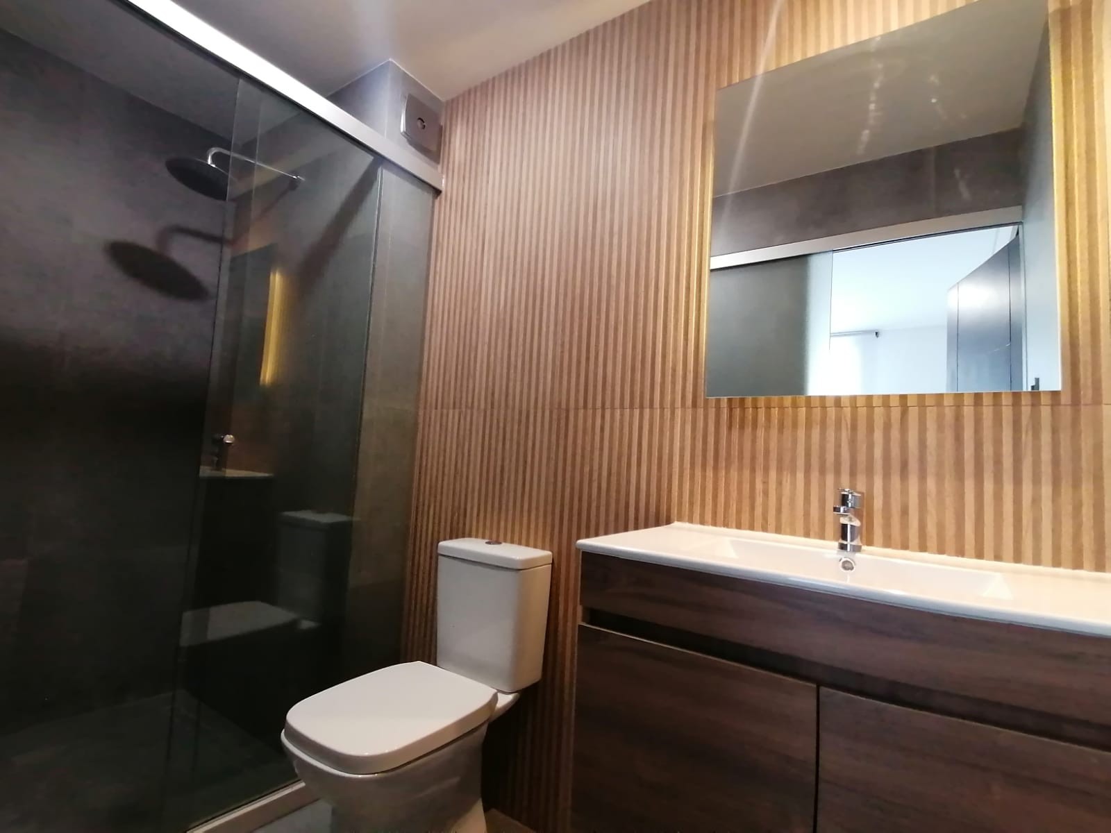 Departamento en Venta4To Anillo Av. Beni, Edificio Elvira Prime 2 dormitorios 2 baños 1 parqueos Foto 7